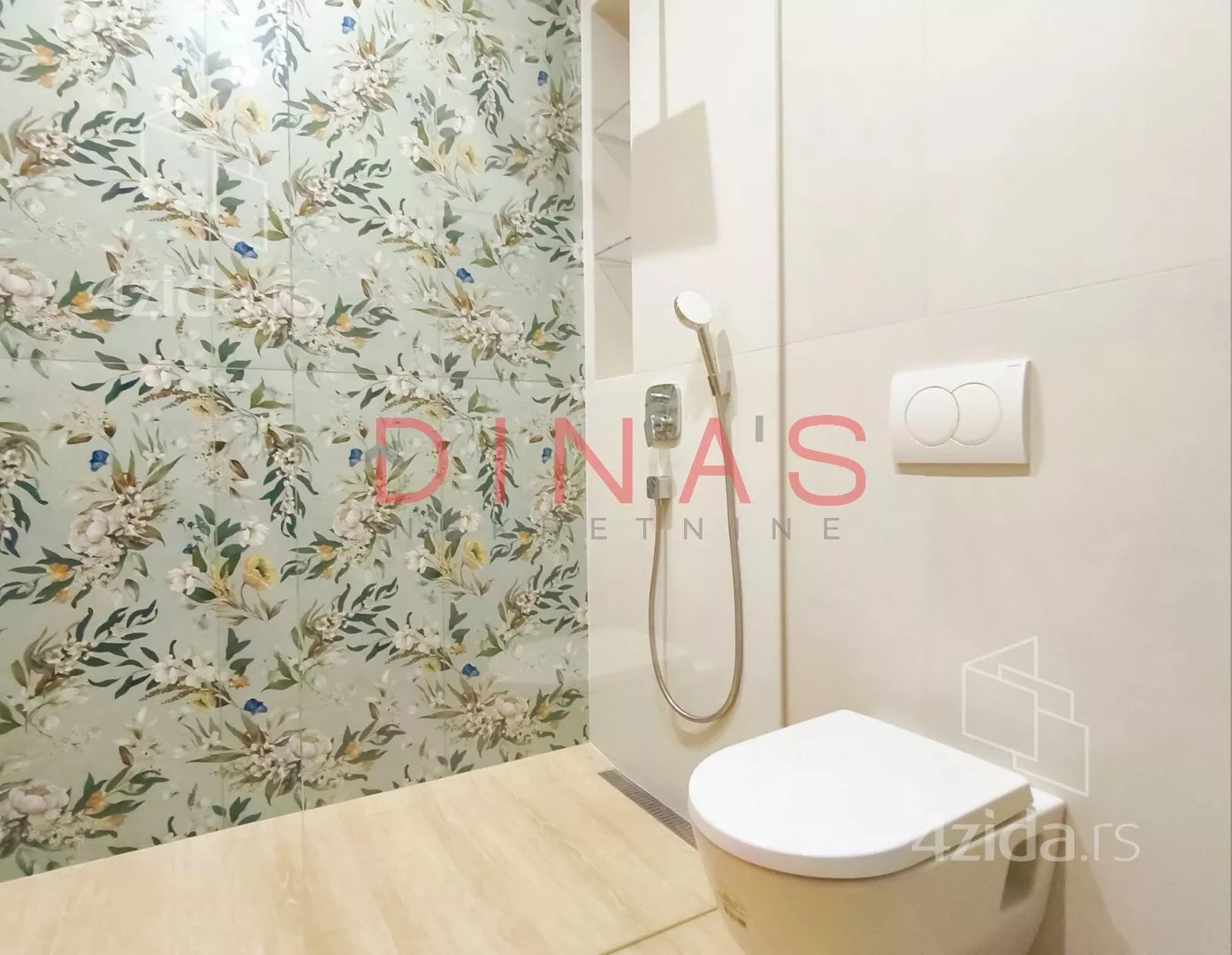 Četvoroiposoban stan | 4zida