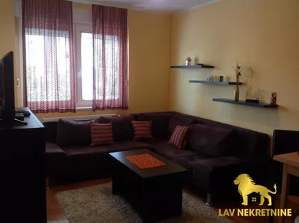 BULEVAR CARA LAZARA | 4zida.rs