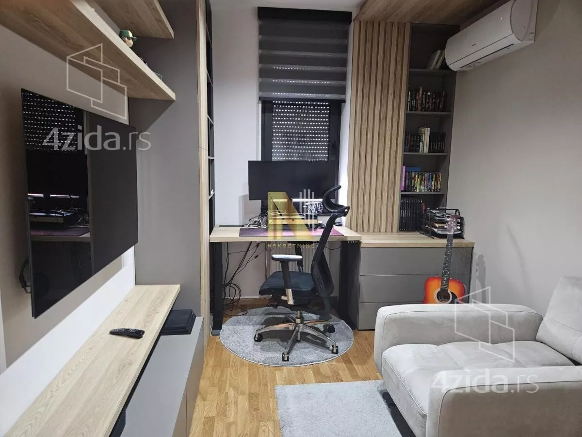 Četvoroiposoban stan | 4zida