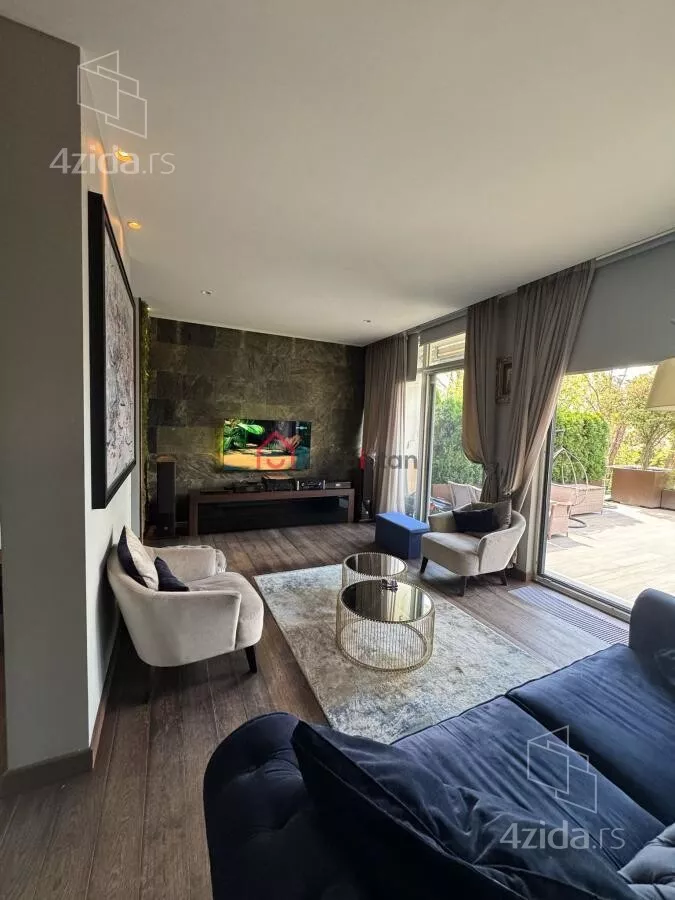 Petosoban stan | 4zida