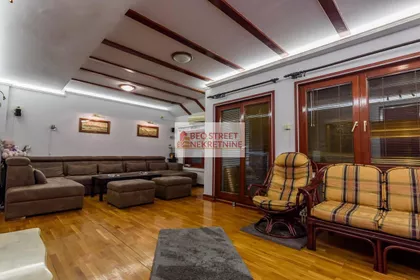 Šantićeva | 4zida.rs