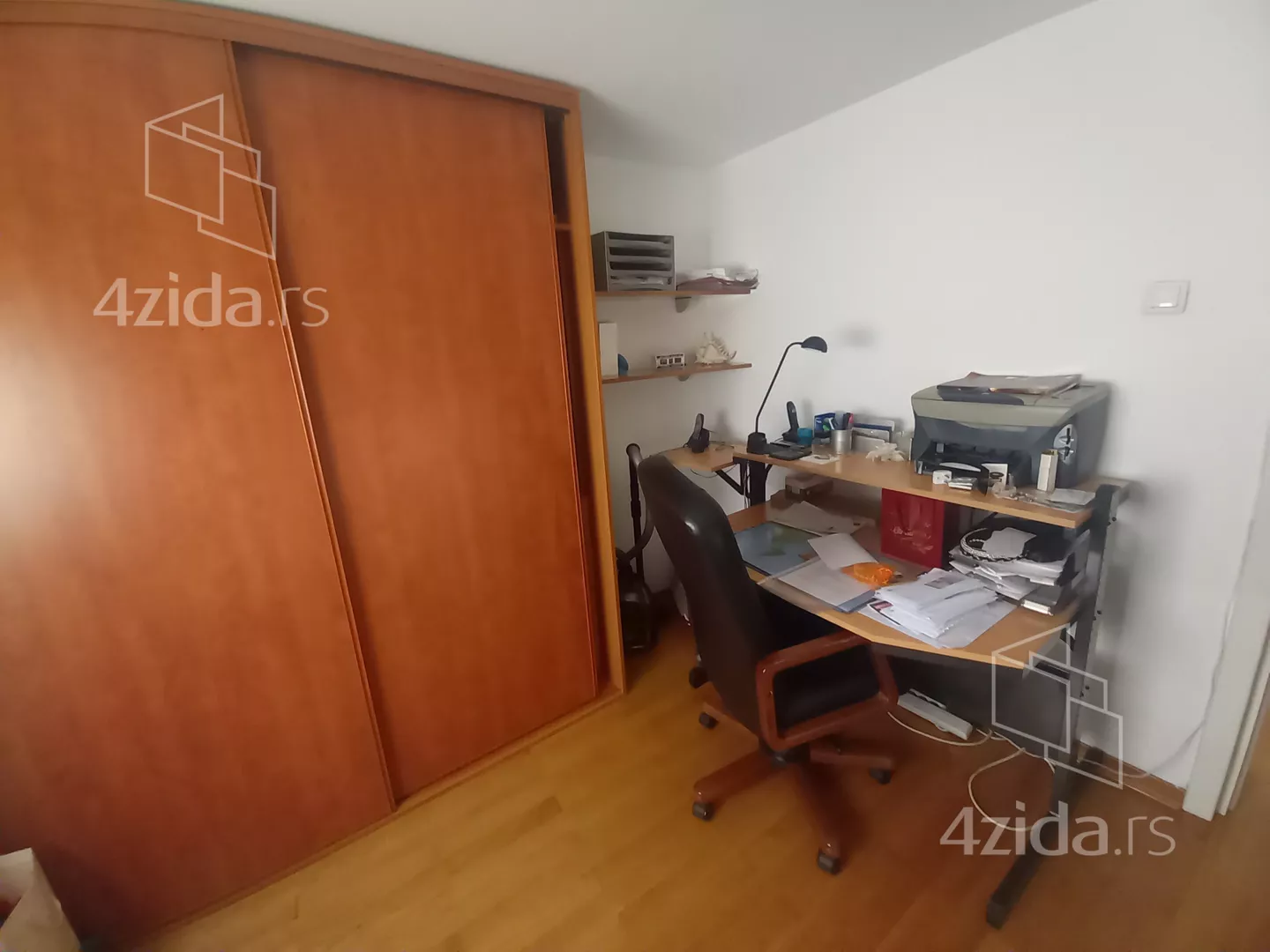 Petosoban stan | 4zida