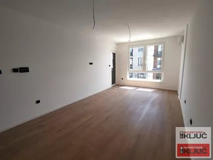 Bulevar Patrijarha Pavla (Somborski Bulevar) | 4zida.rs