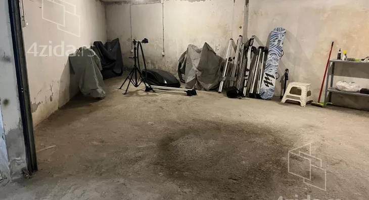 Garaža | 4zida