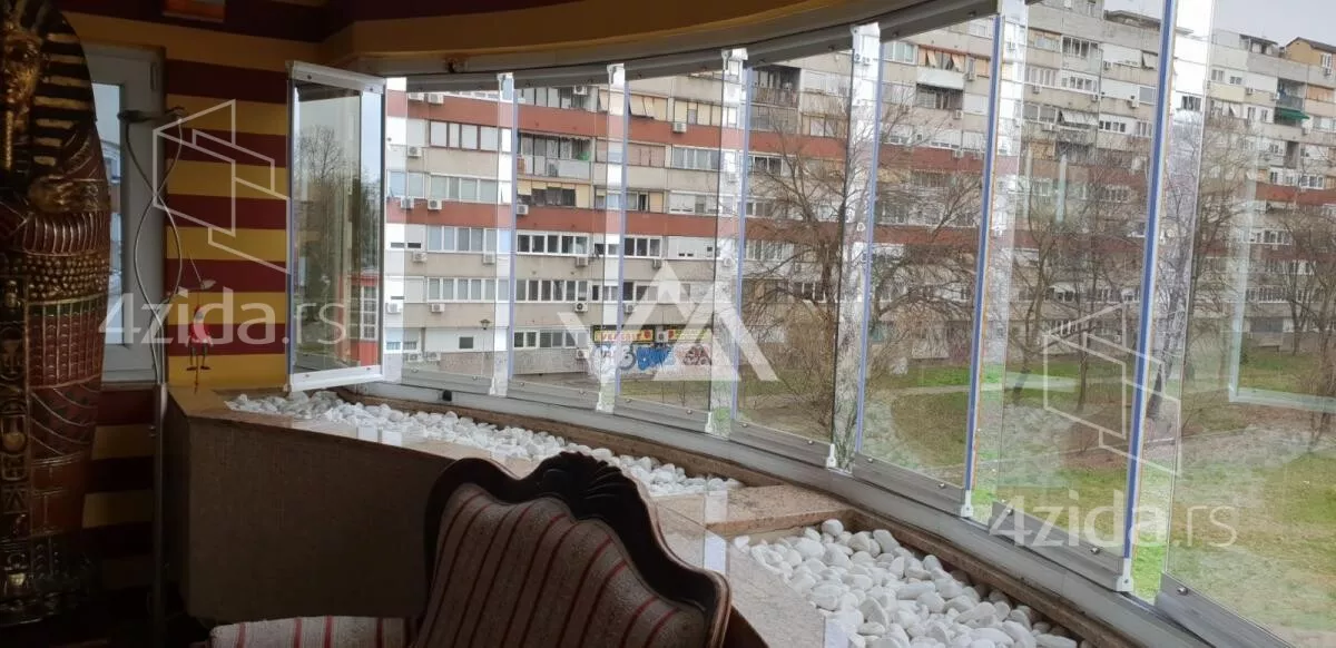 Petosoban stan | 4zida