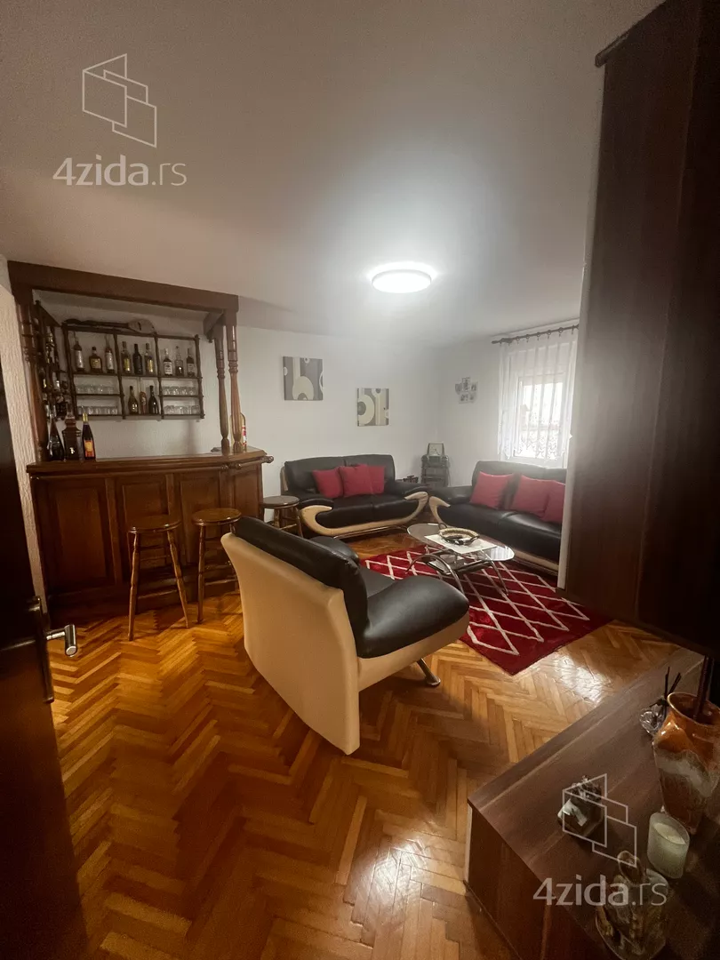 3-etažna kuća | 4zida