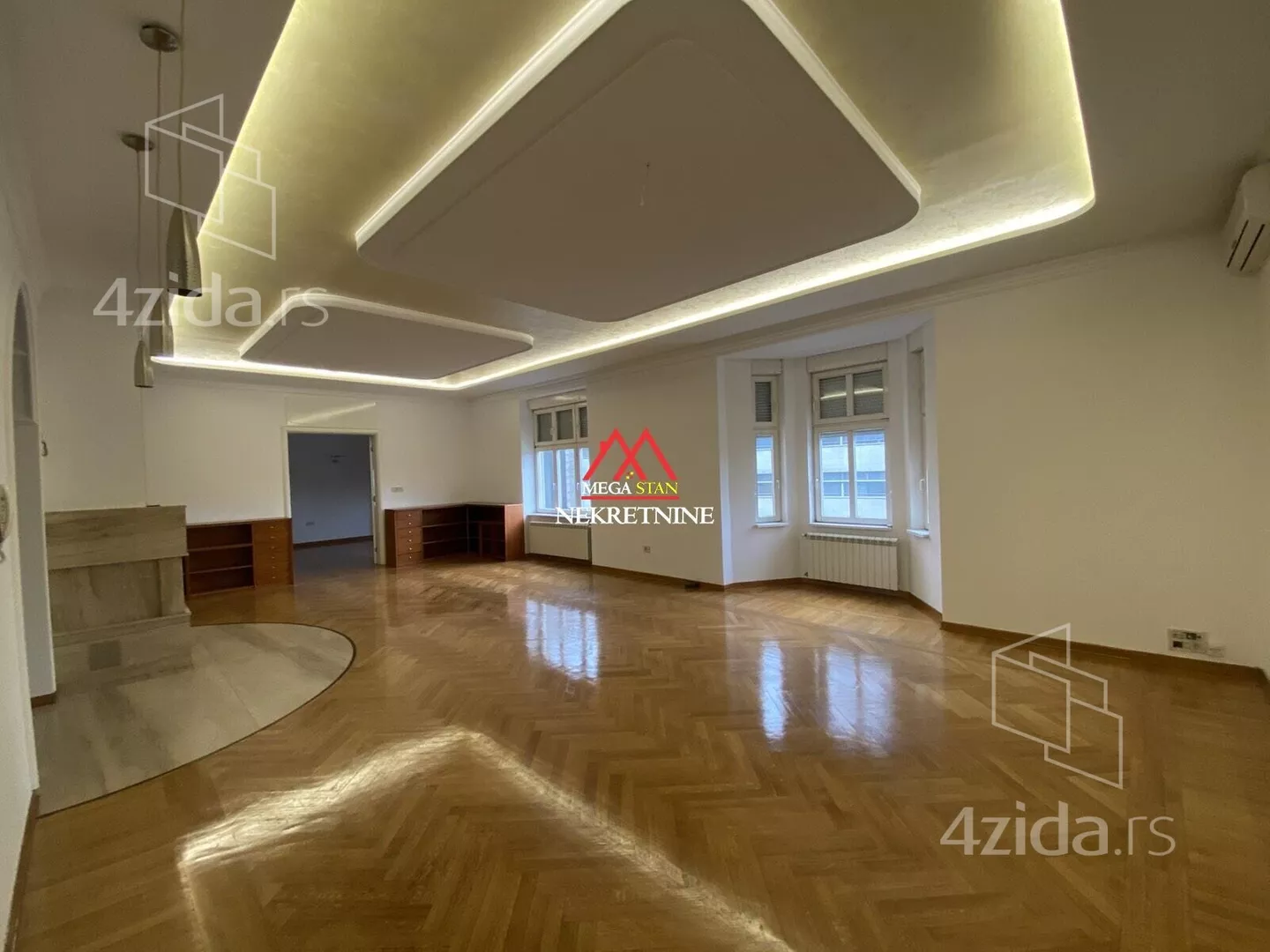 Poslovni prostor | 4zida