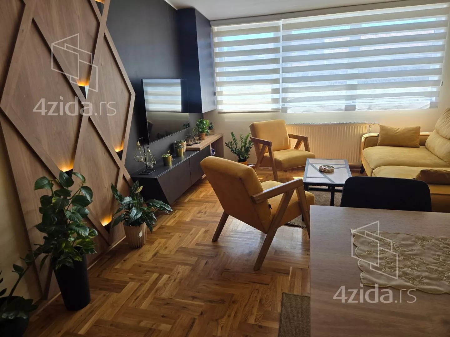 Troiposoban stan | 4zida
