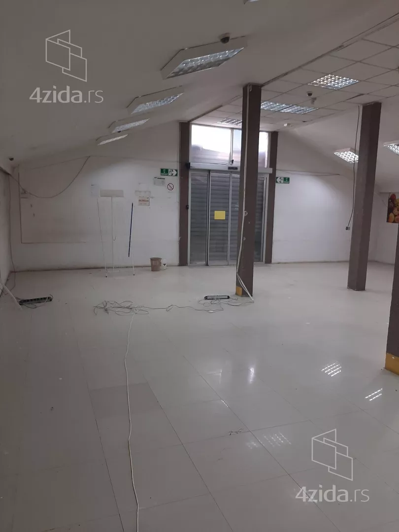 Poslovni prostor | 4zida