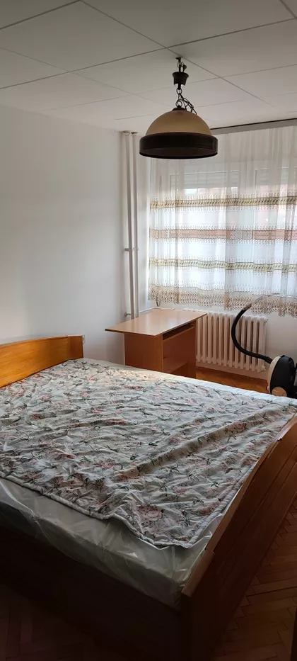 Bulevar Nemanjića 76 | 4zida.rs