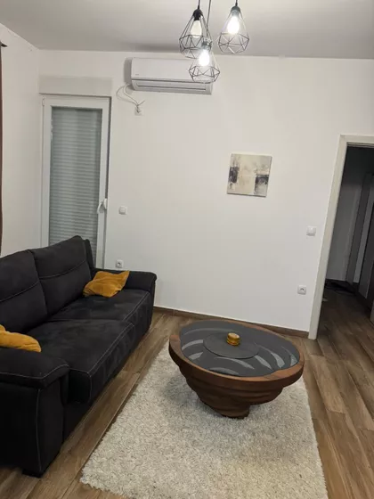 Novosadska | 4zida.rs