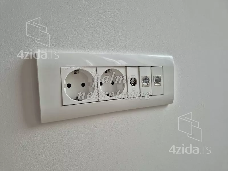 Lokal | 4zida