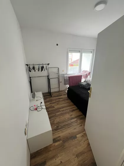 Kolonija | 4zida.rs