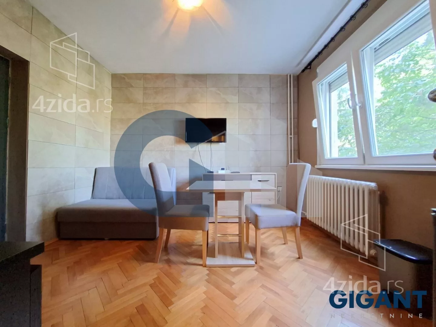 Troiposoban stan | 4zida