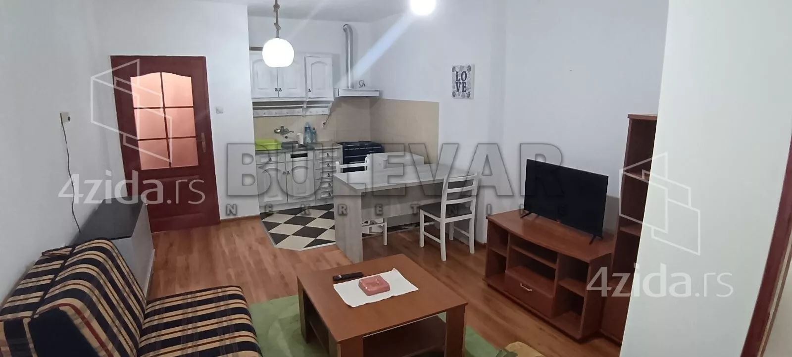 Jednoiposoban stan | 4zida