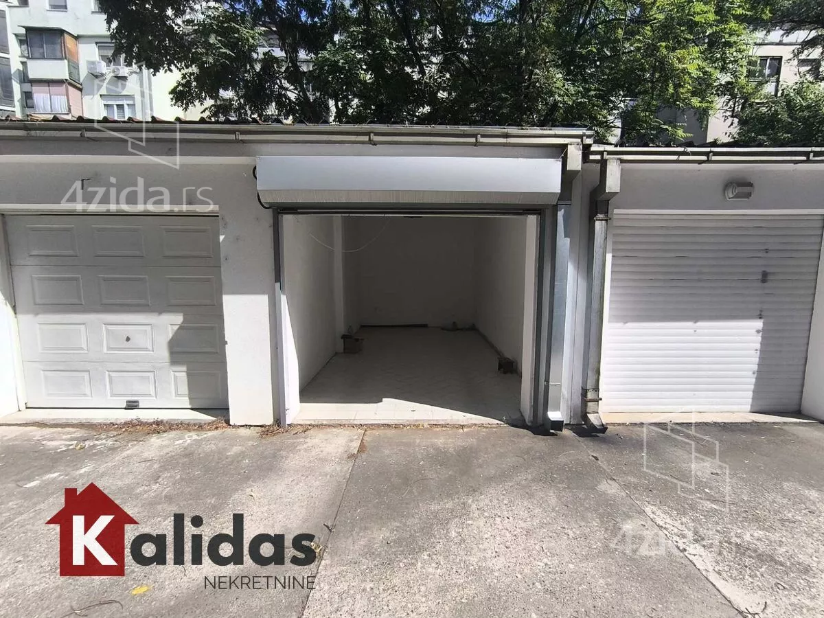 Garaža | 4zida