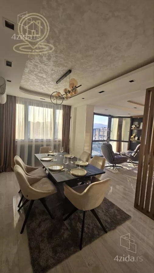 Troiposoban stan | 4zida