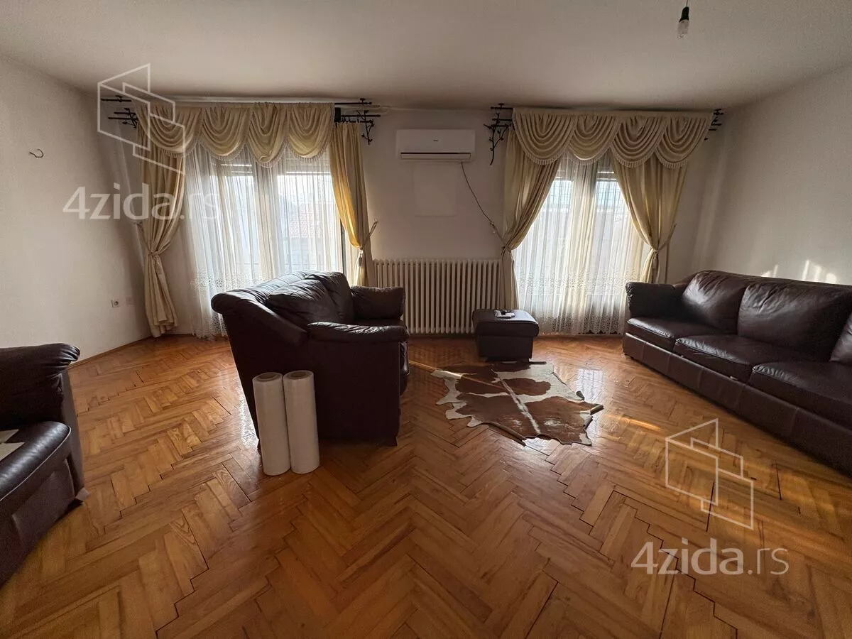 3-etažna kuća | 4zida