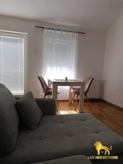 JUGOVICEVA | 4zida.rs