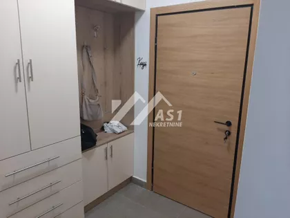 Rumenački put | 4zida.rs