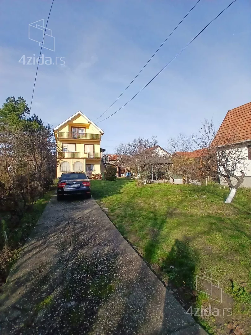 3-etažna kuća | 4zida