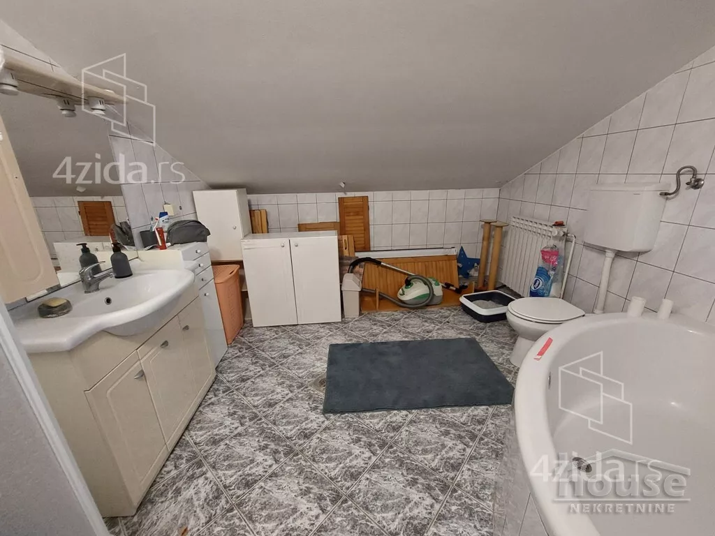 Kuća | 4zida