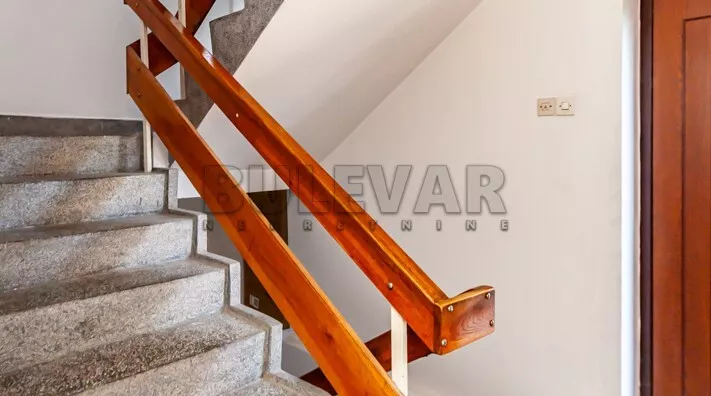 4-etažna kuća | 4zida