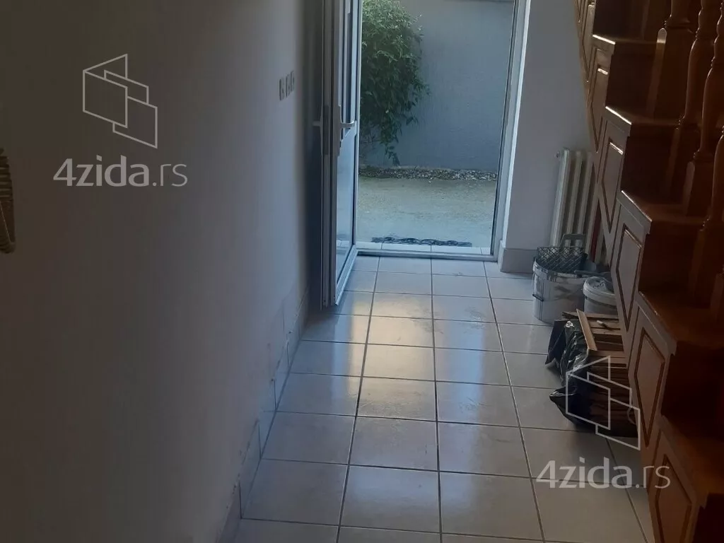 3-etažna kuća | 4zida