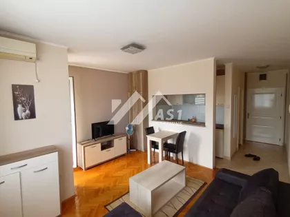 Bulevar Cara Lazara | 4zida.rs