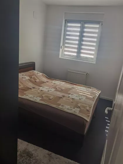 Braće Dirak bb | 4zida.rs