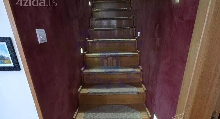 Šestosoban stan | 4zida