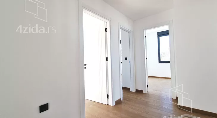 Četvoroiposoban stan | 4zida
