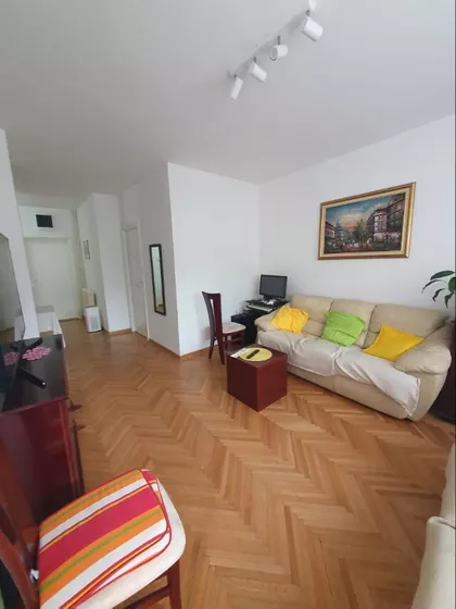 Krunski Venac | 4zida.rs