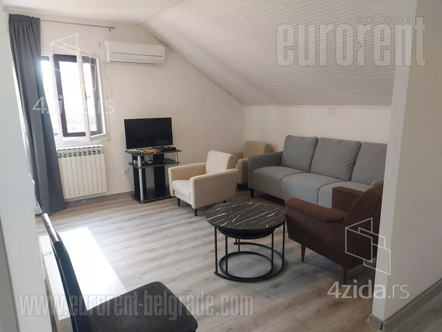 Dvoiposoban stan | 4zida