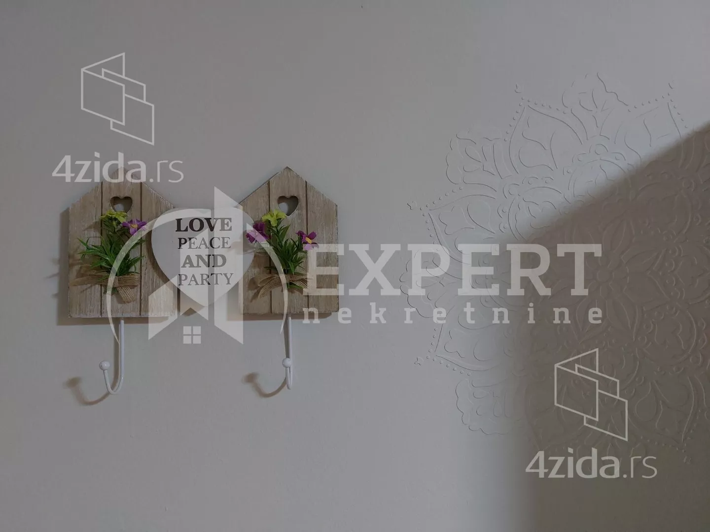 Garsonjera | 4zida