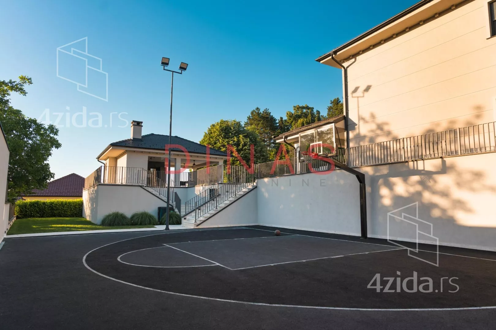Kuća | 4zida