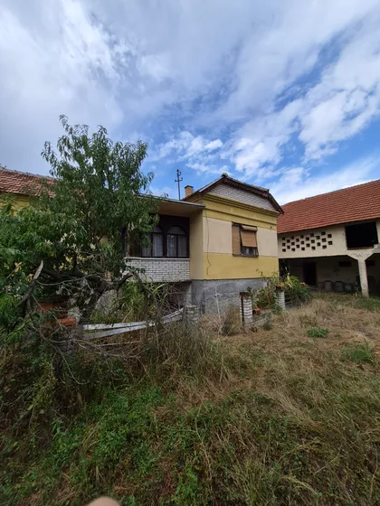 Raševica | 4zida.rs