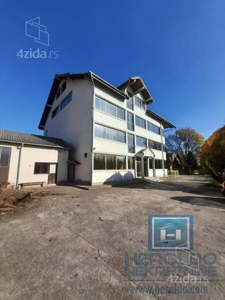 Poslovni prostor | 4zida