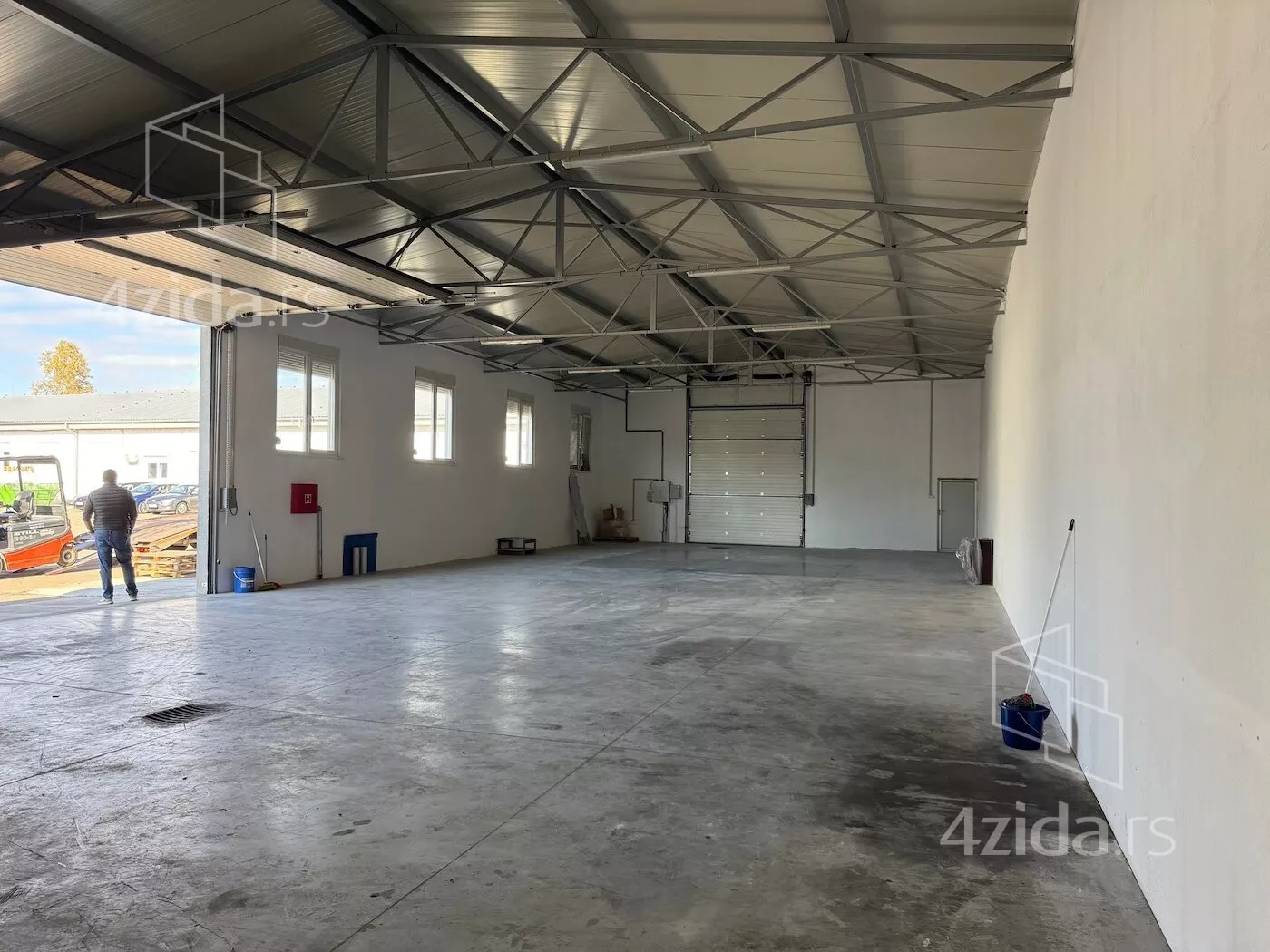 Poslovni prostor | 4zida