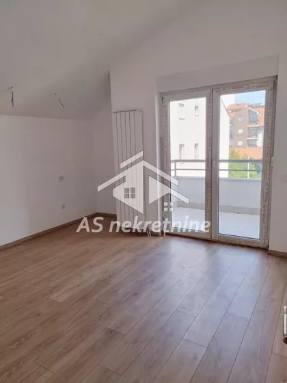 Lekino Brdo | 4zida.rs