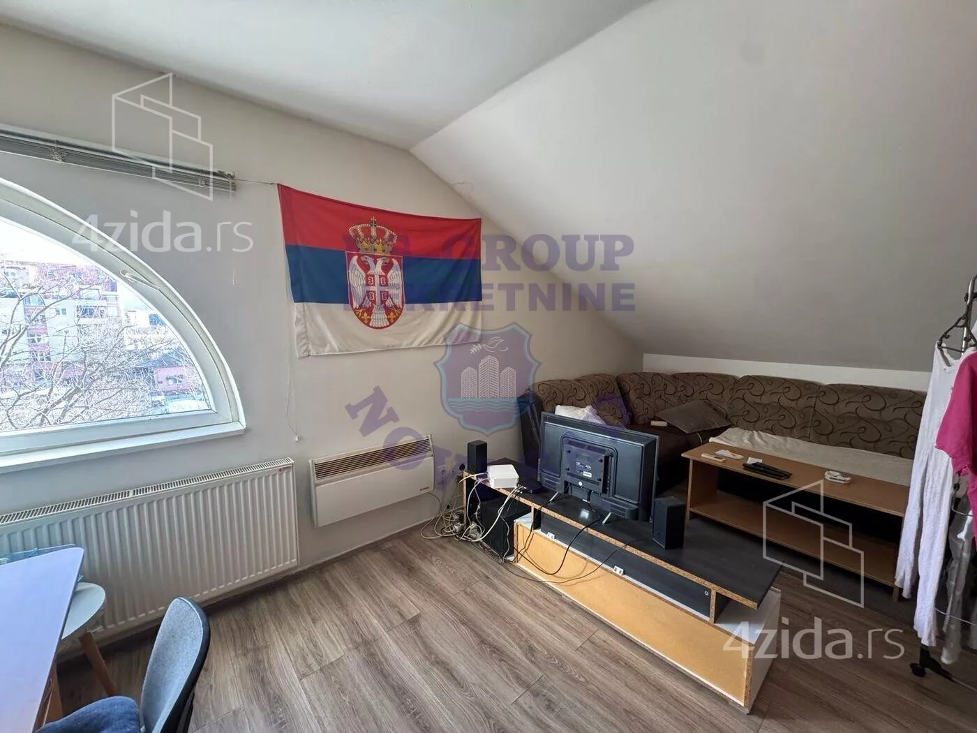 Dvoiposoban stan | 4zida