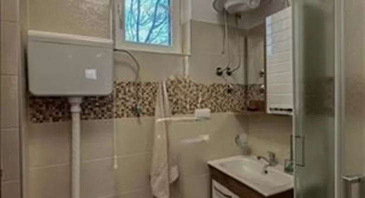 5-etažna kuća | 4zida