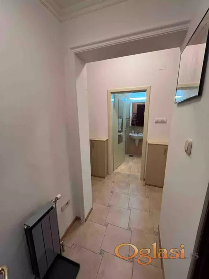 Crveni Krst Vračar | 4zida.rs
