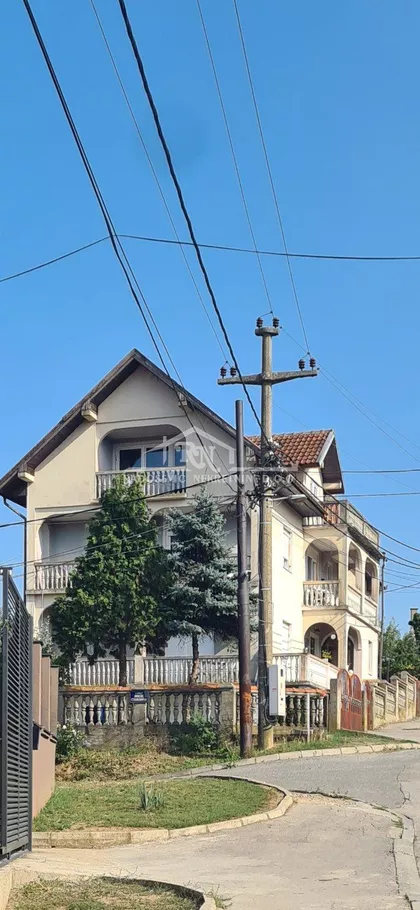 Vuka Karadžića | 4zida.rs