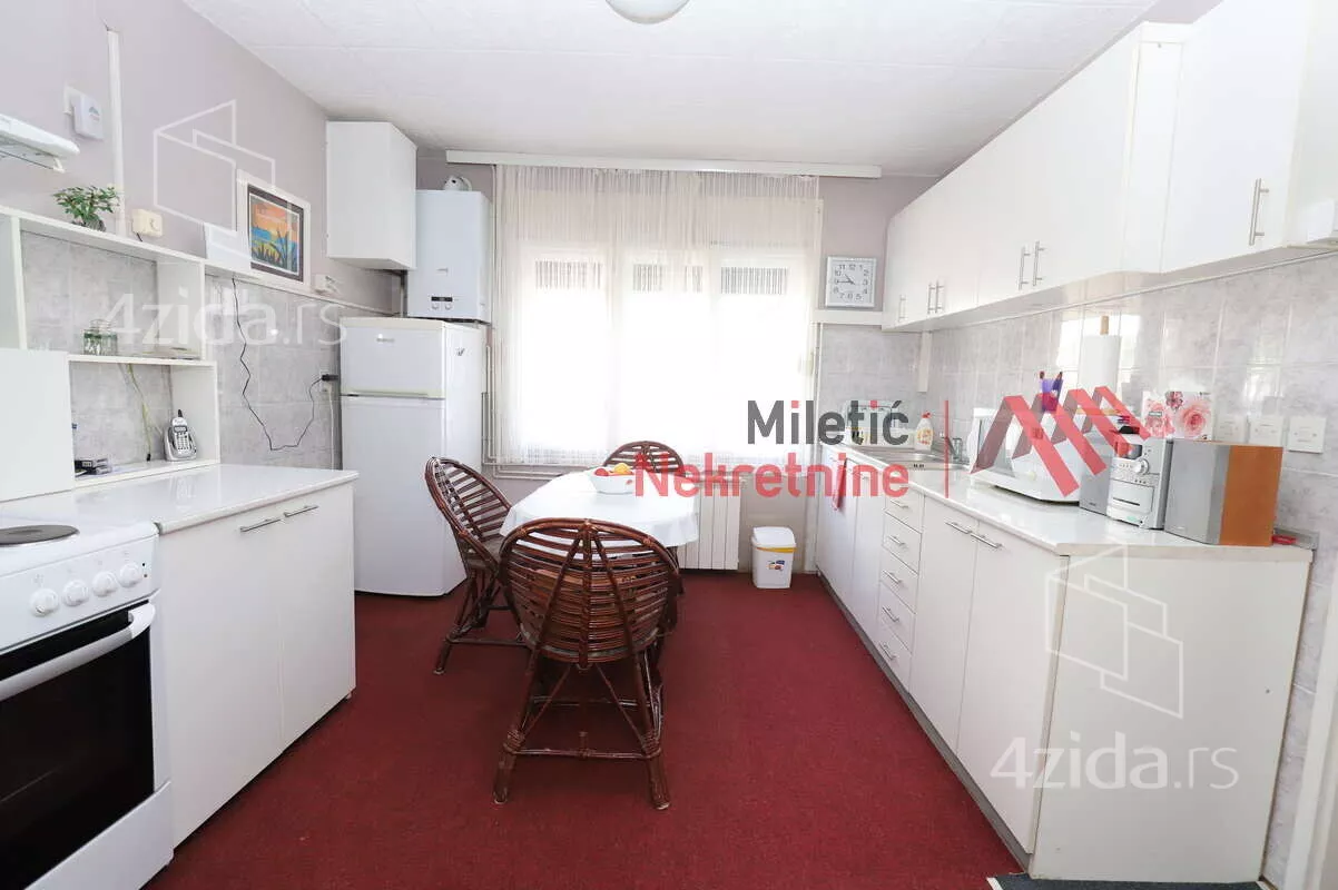 3-etažna kuća | 4zida