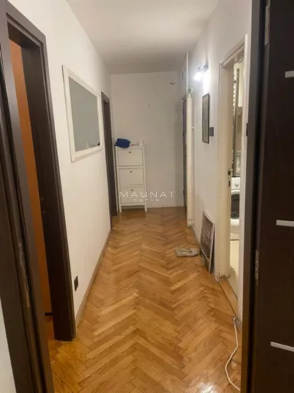 Cara Lazara | 4zida.rs