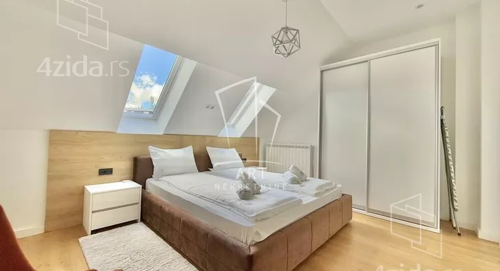 Četvoroiposoban stan | 4zida