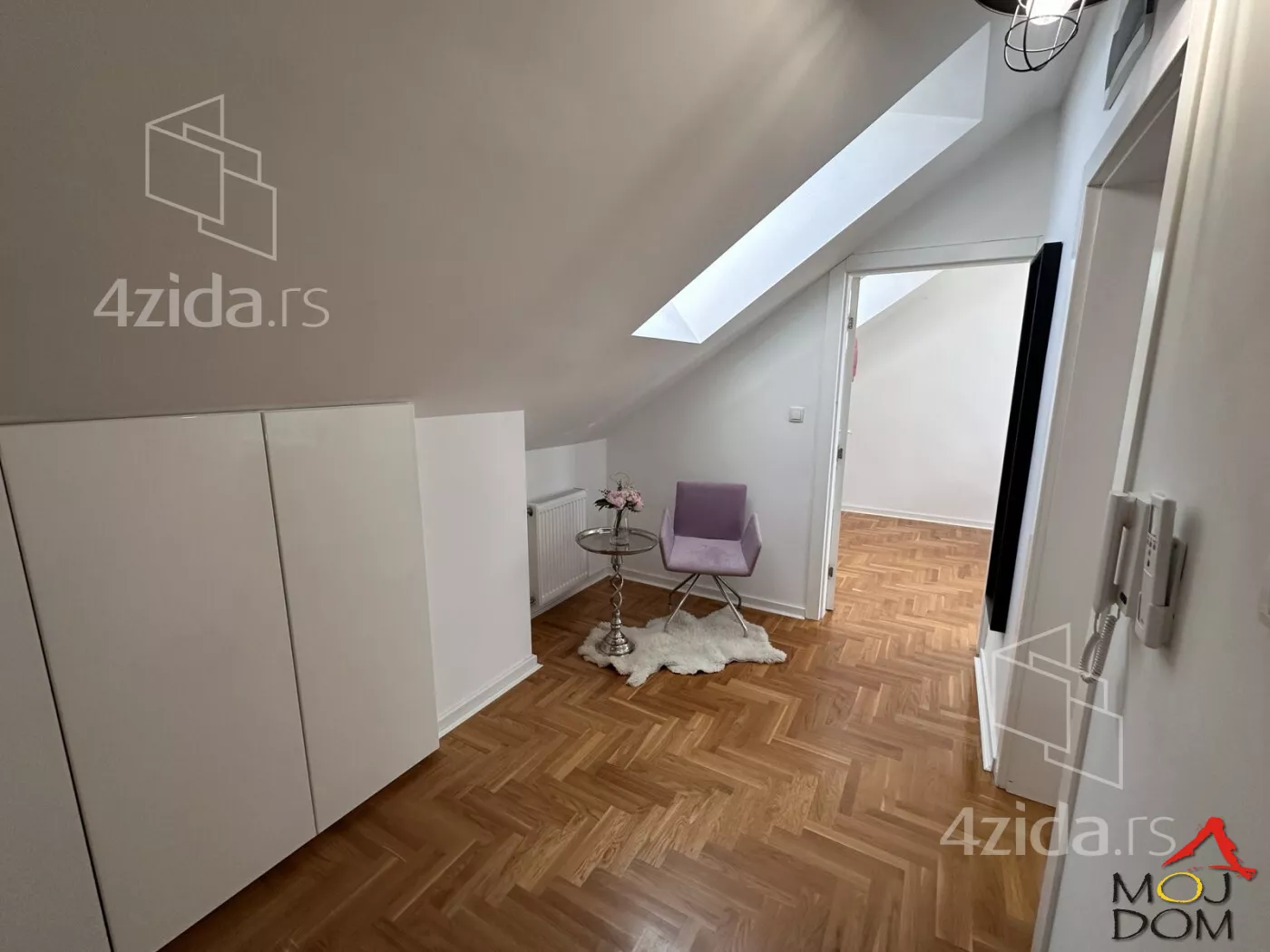 Četvoroiposoban stan | 4zida