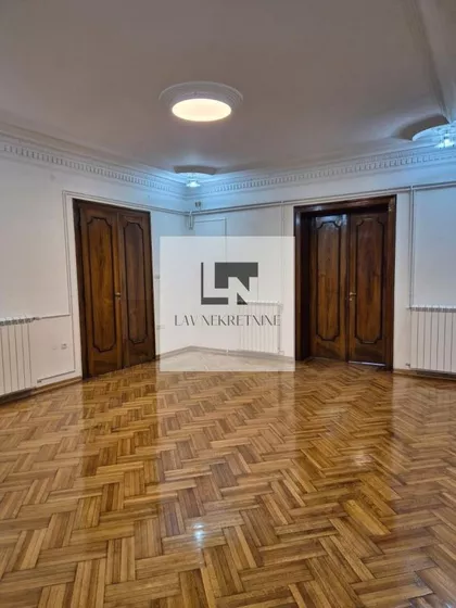 Botanička Bašta | 4zida.rs