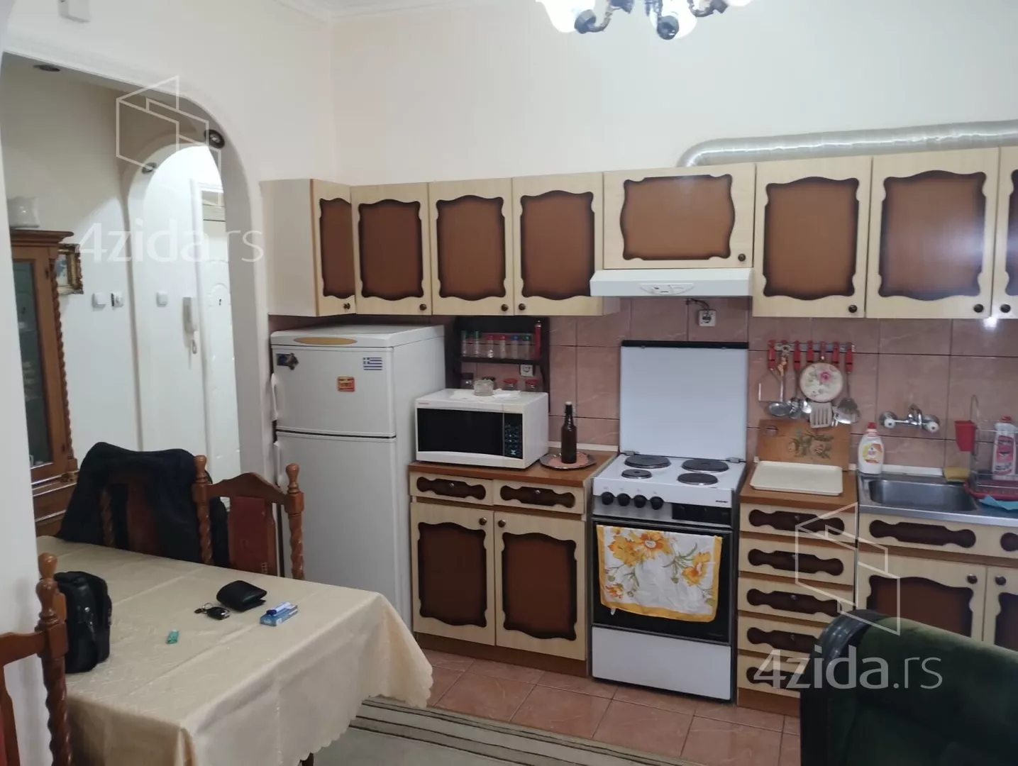 Jednoiposoban stan | 4zida